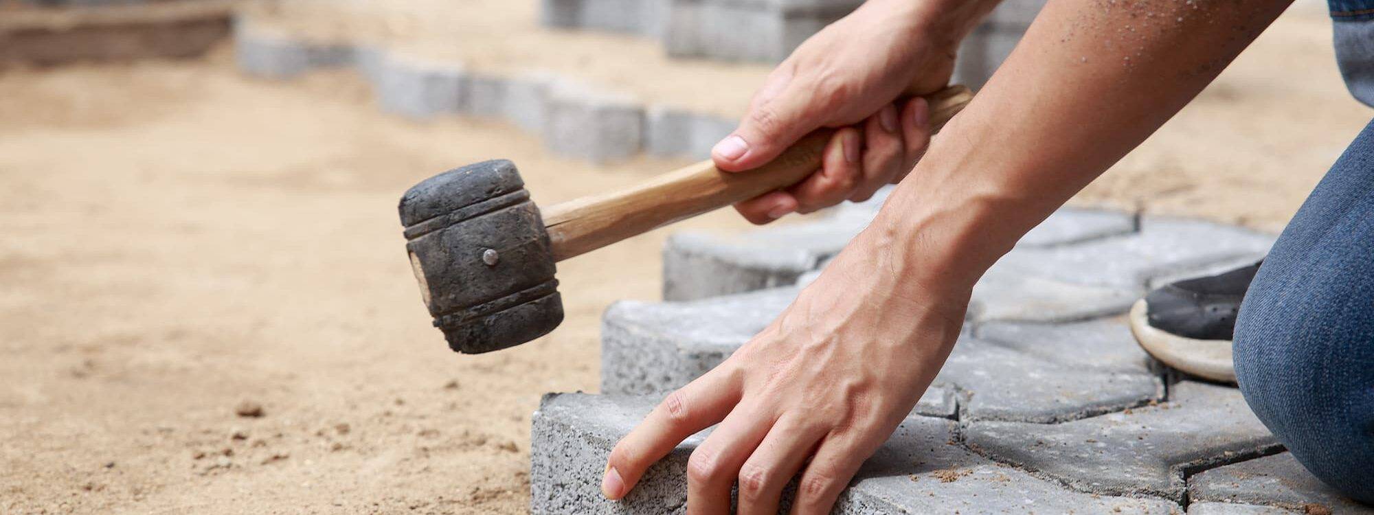 Comment poser un pavage extérieur ? Saverne